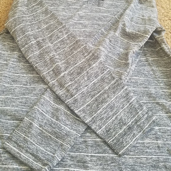 Long sleeved boys shirt L 14/16 - Picture 2 of 4